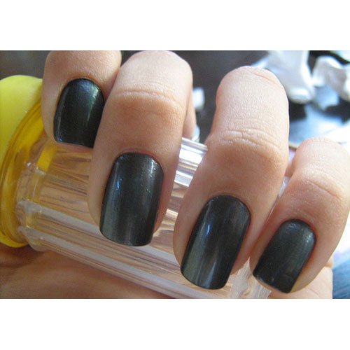 Esmalte de uñas Risqué Toquio gris metalizado 8ml