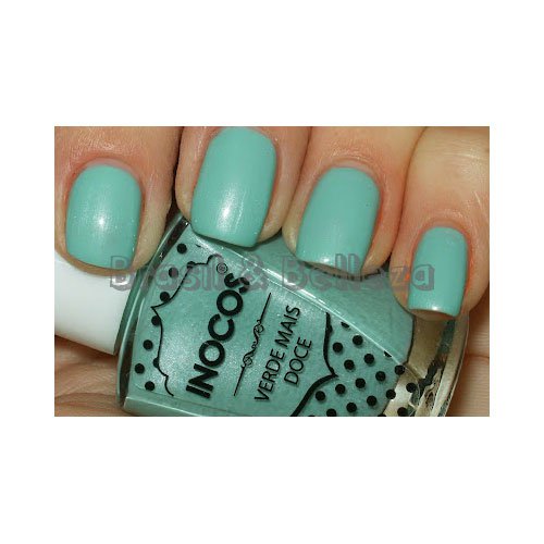 Esmalte de uñas Inocos Maria Aurora verde pastel ultracremoso 9ml