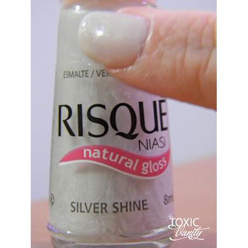 Esmalte de uñas Risqué Silver Shine plateado porcelana gloss 8ml
