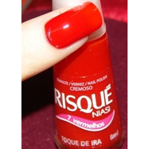 Esmalte de uñas Risqué Toque de Ira rojo coral cremoso 8ml