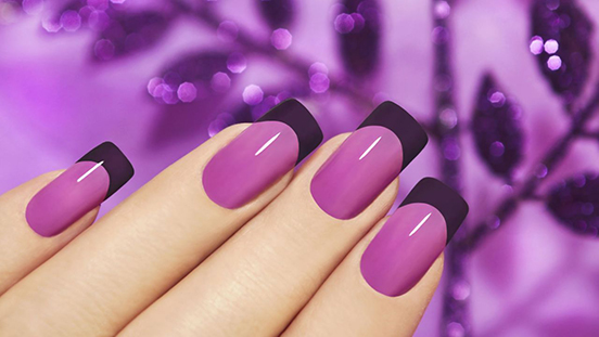 Esmaltes de uñas lila